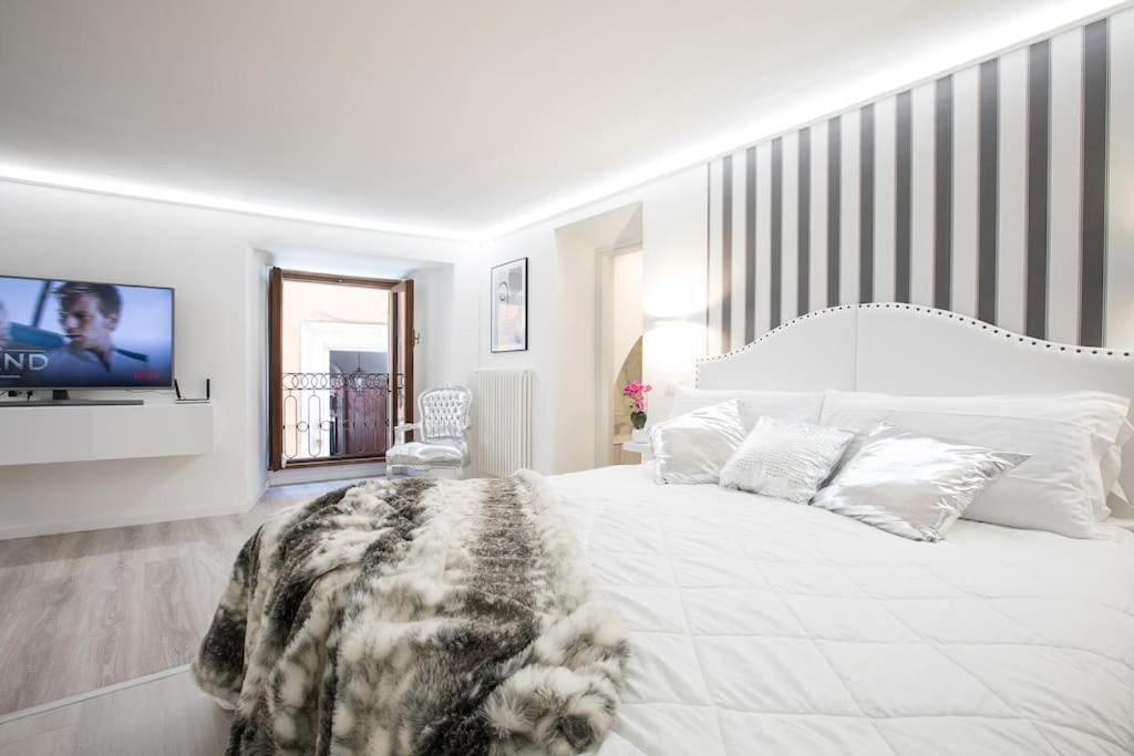 My Piazza Navona Jacuzzi Suite -Topcollection Roma Exterior foto